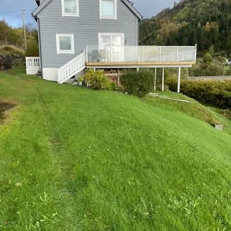 Holiday home Hauaneset Cabin By Norgesbooking- Wonderful Location At Bjornefjorden Revna